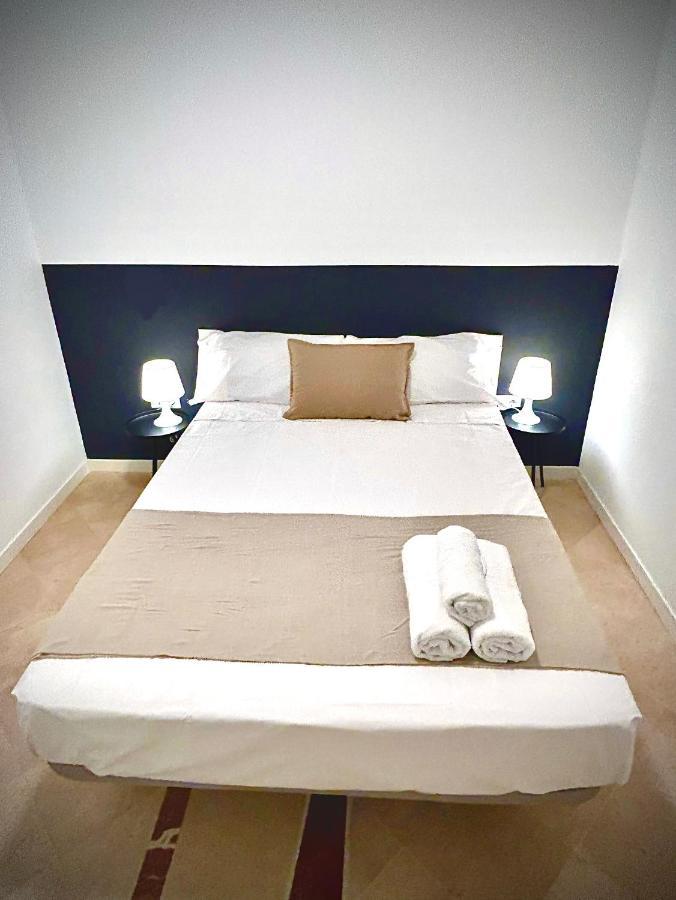 Villa Rooms Madrid Bagian luar foto