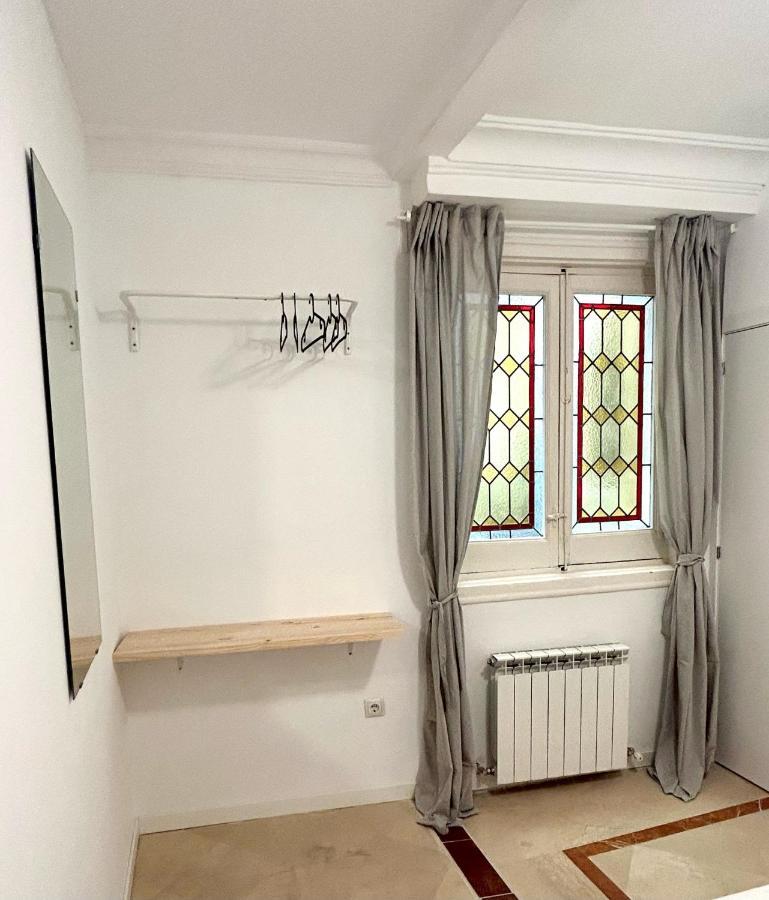 Villa Rooms Madrid Bagian luar foto